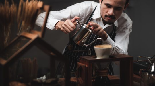 Transformă-ți pasiunea pentru cafea într-un business de cafenea