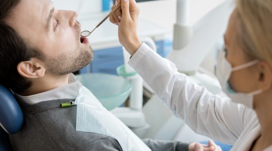 Avantajele utilizării zirconiu în stomatologia modernă