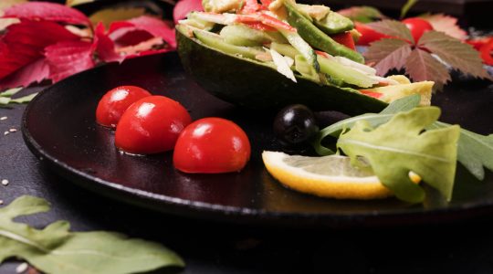 Secretul unei salate de vinete delicioase și sățioase
