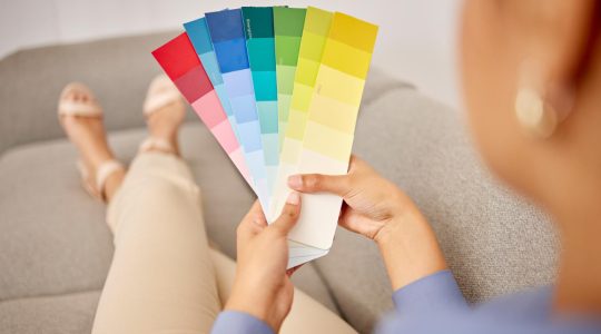 Cum să alegi culorile potrivite pentru casă