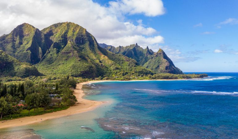 Insula Maui, Hawaii: Paradisul Tropical pentru O Vacanță de Vis