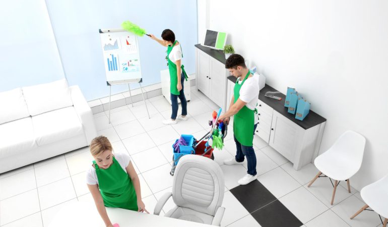 Firmă specializată pentru curățenia la locul de muncă