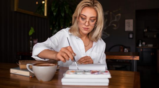 Sfaturi pentru a scrie un roman de succes