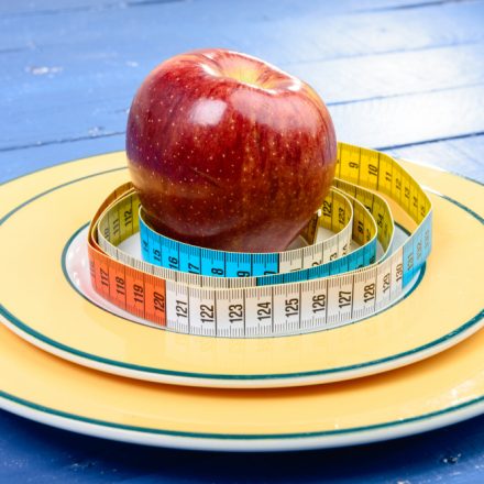 Cum să-ți construiești o dietă echilibrată fără a număra caloriile