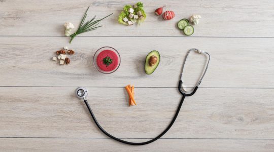 Postul terapeutic: beneficii și riscuri