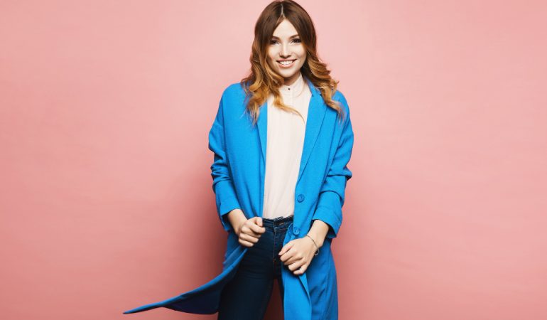 10 sfaturi pentru alegerea costumului perfect pentru femei