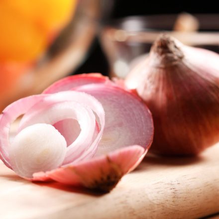 Ceapa: Antibioticul natural care susține sănătatea cardiovasculară