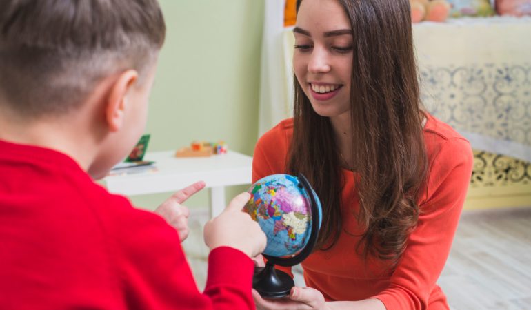Cum educația poate ajuta la înțelegerea diversității culturale