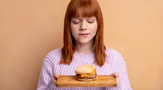 Cum să îți echilibrezi consumul de grăsimi bune și rele