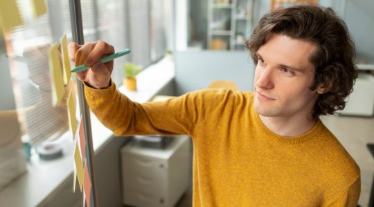 Ce înseamnă refinanțare? Când și de ce să alegi această opțiune