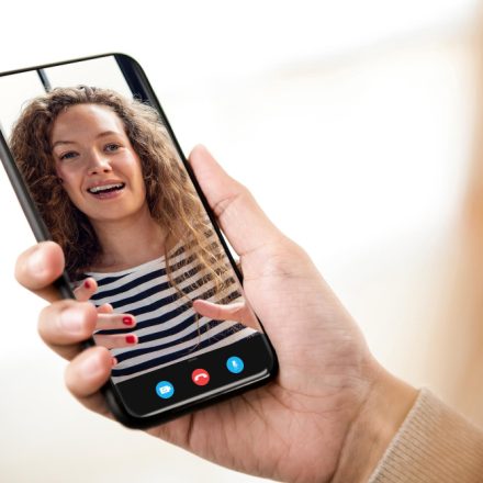 Cele mai bune aplicații de videochat pe telefon