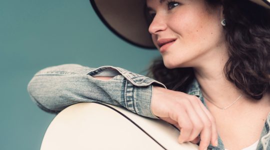 10 ținute inspirate de celebrități pe care le poți recrea ușor