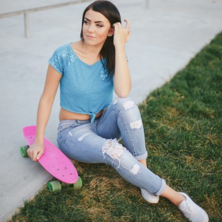 Cum să combini hainele de sport cu piese casual Cum să combini hainele de sport cu piese casual