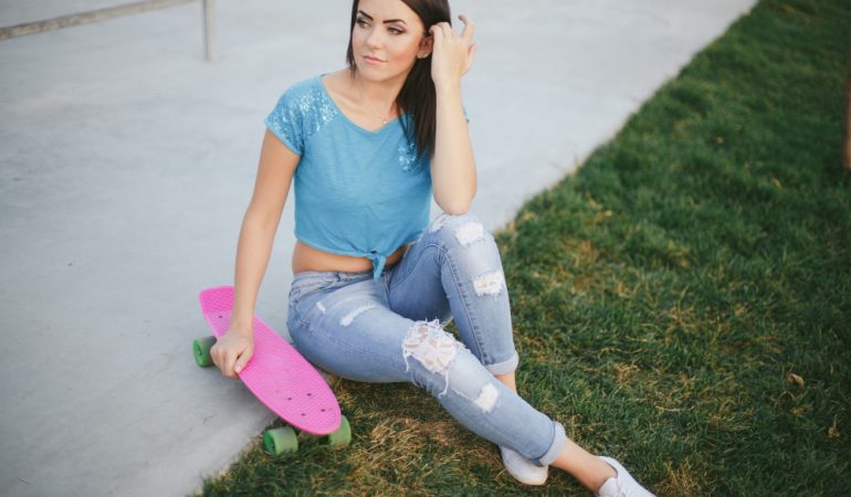 Cum să combini hainele de sport cu piese casual Cum să combini hainele de sport cu piese casual