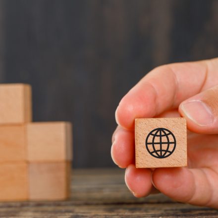 Cum se construiesc brandurile de succes global
